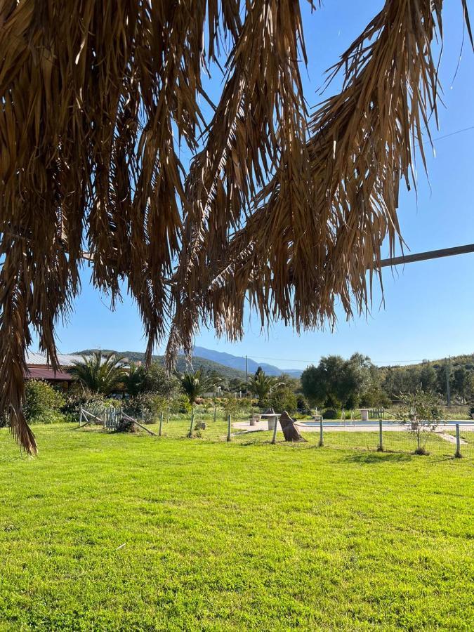Agriturismo Su Niu Uta Bagian luar foto